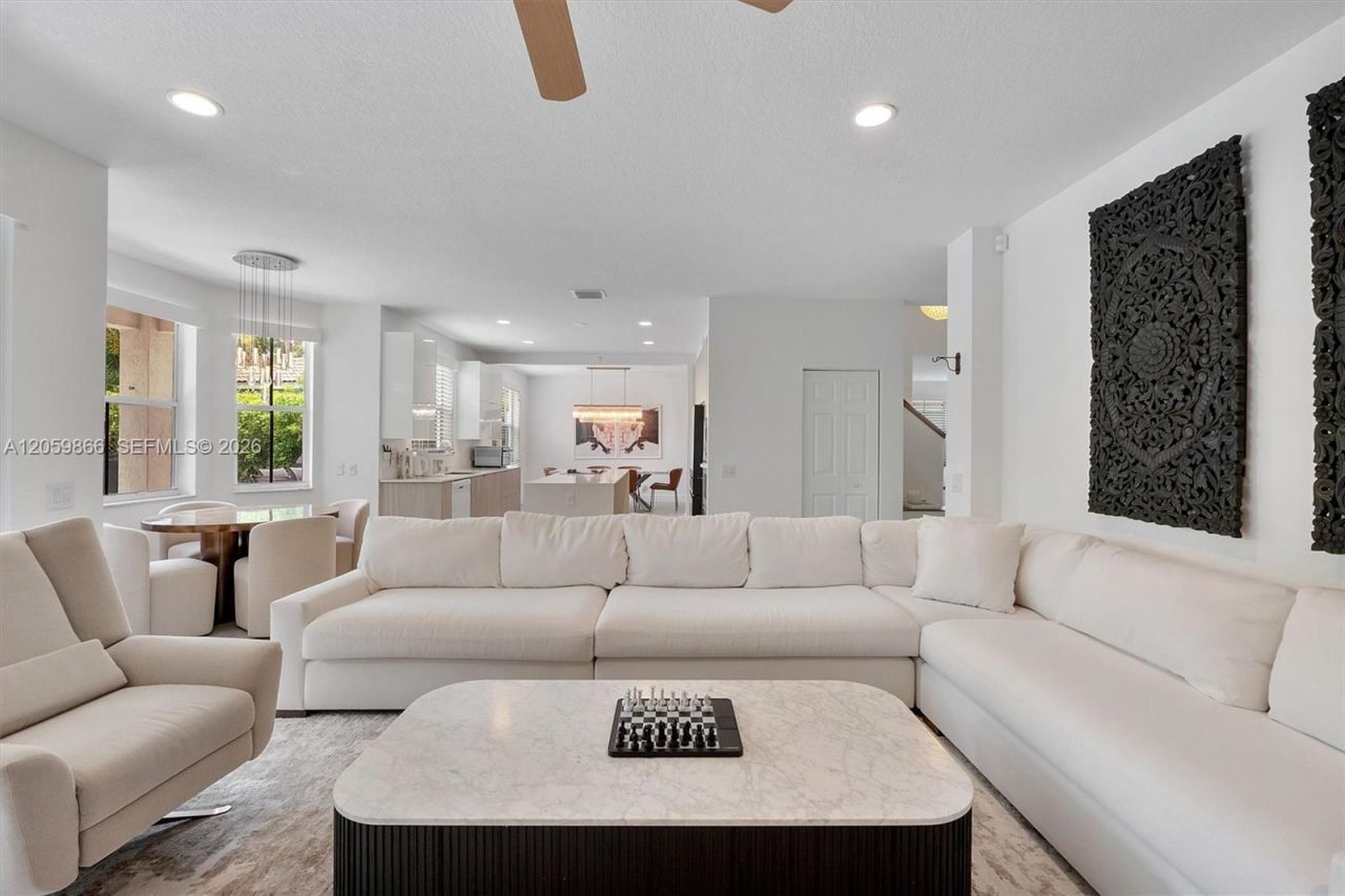 4389 Laurel Ridge Cir , Weston, FL 33331 Photo