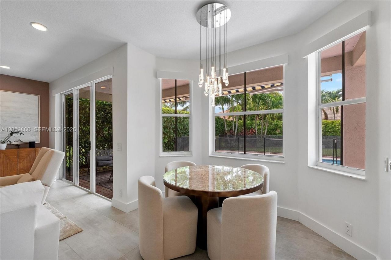 4389 Laurel Ridge Cir , Weston, FL 33331 Photo