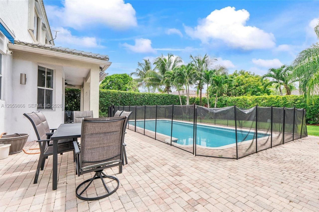 4389 Laurel Ridge Cir , Weston, FL 33331 Photo