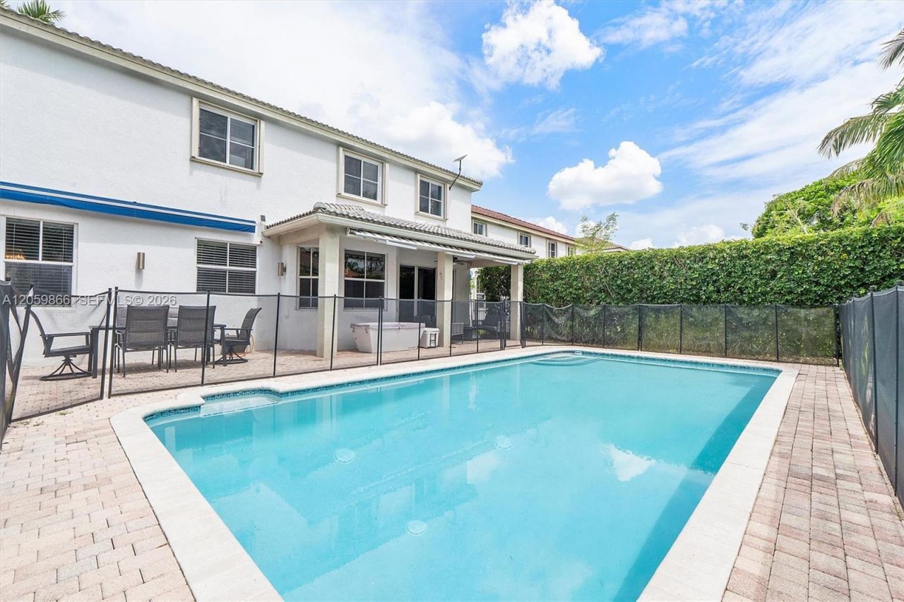 4389 Laurel Ridge Cir , Weston, FL 33331 Photo