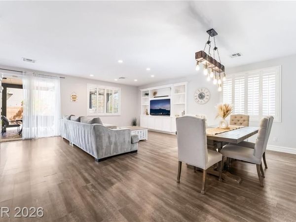 9762 Valmeyer Avenue , Las Vegas, NV 89148