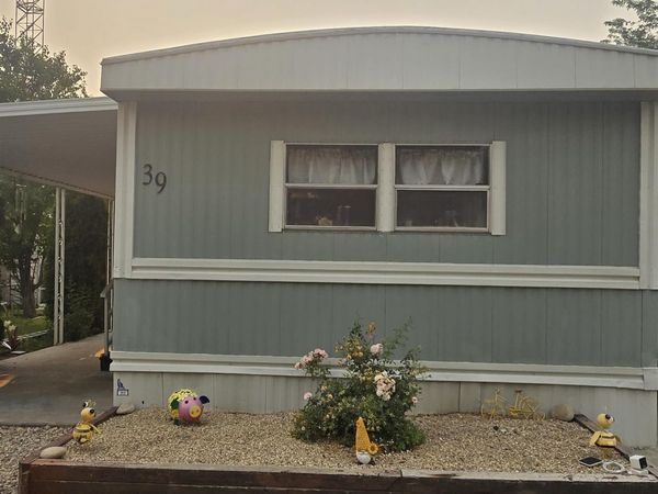 39 S Young Lane, Eagle, ID 83616