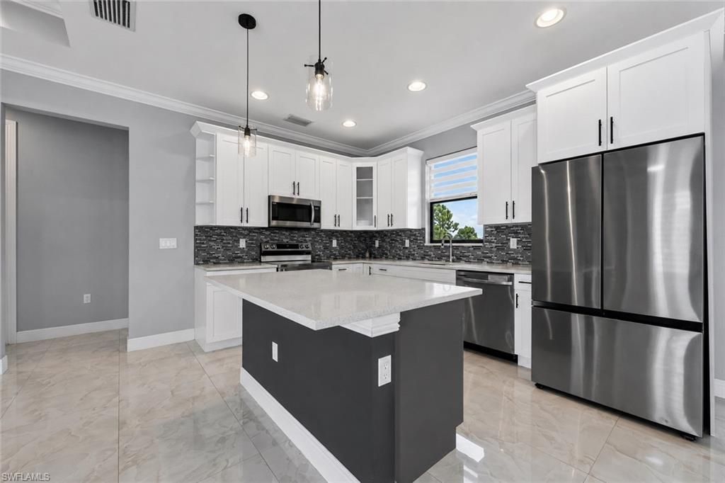 3931 64th Ave Ne, Naples, FL 34120 Photo