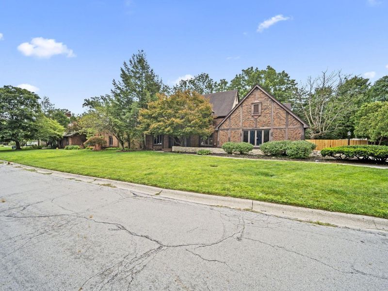 825 Bluffview Drive, Columbus, OH 43235 Photo 43