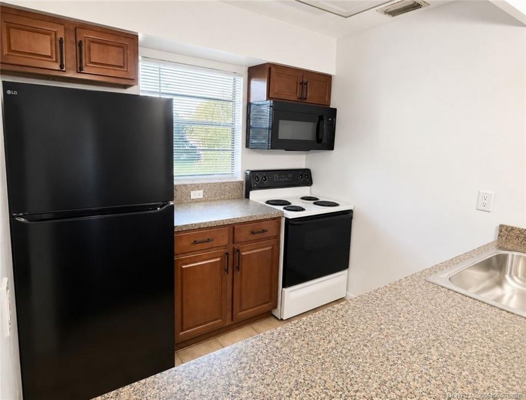 615 Oleander Street, Unit 201, Stuart, FL 34994 Photo