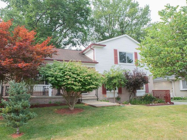 26177 Kinyon Street, Taylor, MI 48180