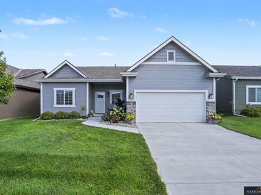 17010 Mary Street, Omaha, NE 68116
