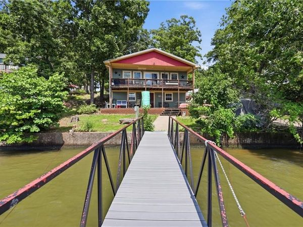 32064 Venture Road, Stover, MO 65078