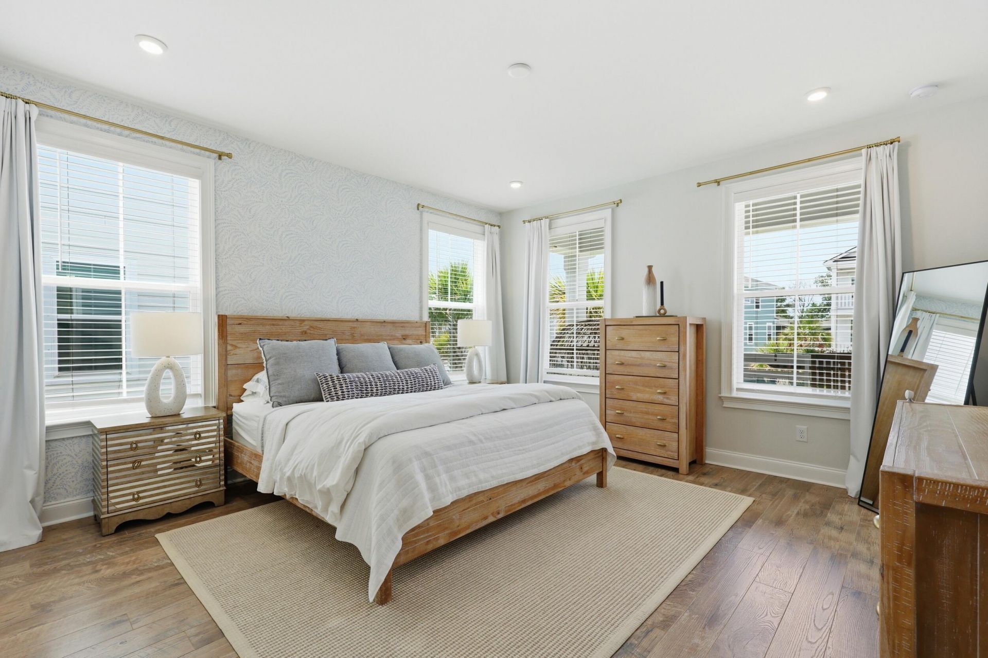 1580 Farmers Way Photo 14