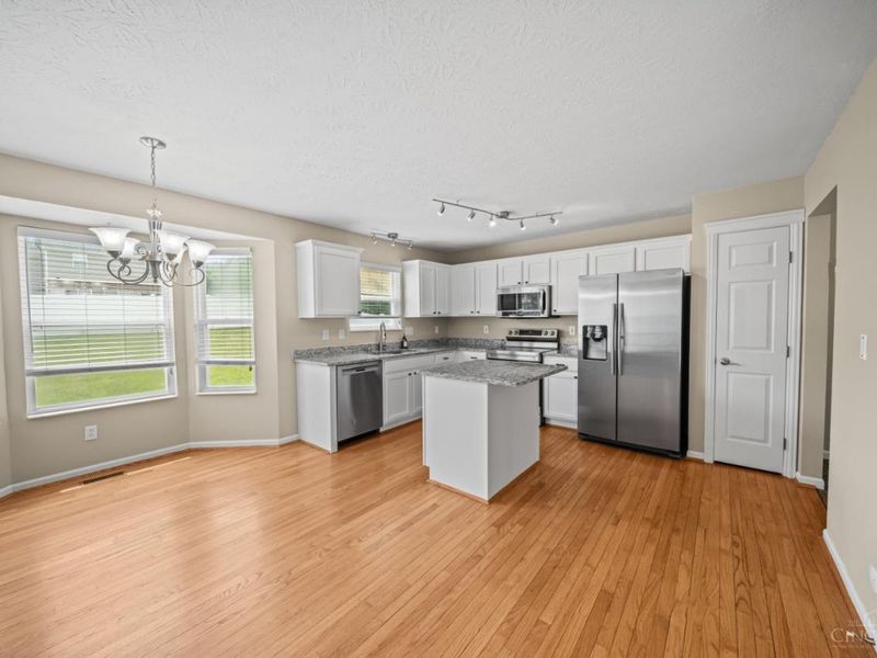 7801 Livingston Court, Deerfield Twp., OH 45040 Photo 3