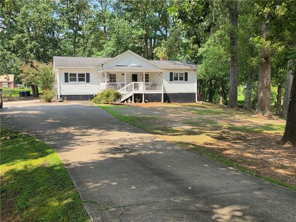 4620 Oak Grove Circle , Cumming, GA 30028
