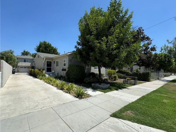 2306 N Catalina, Burbank, CA 91504