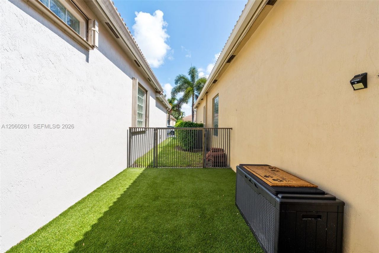 5821 Via De La Plata Cir, Delray Beach, FL 33484 Photo