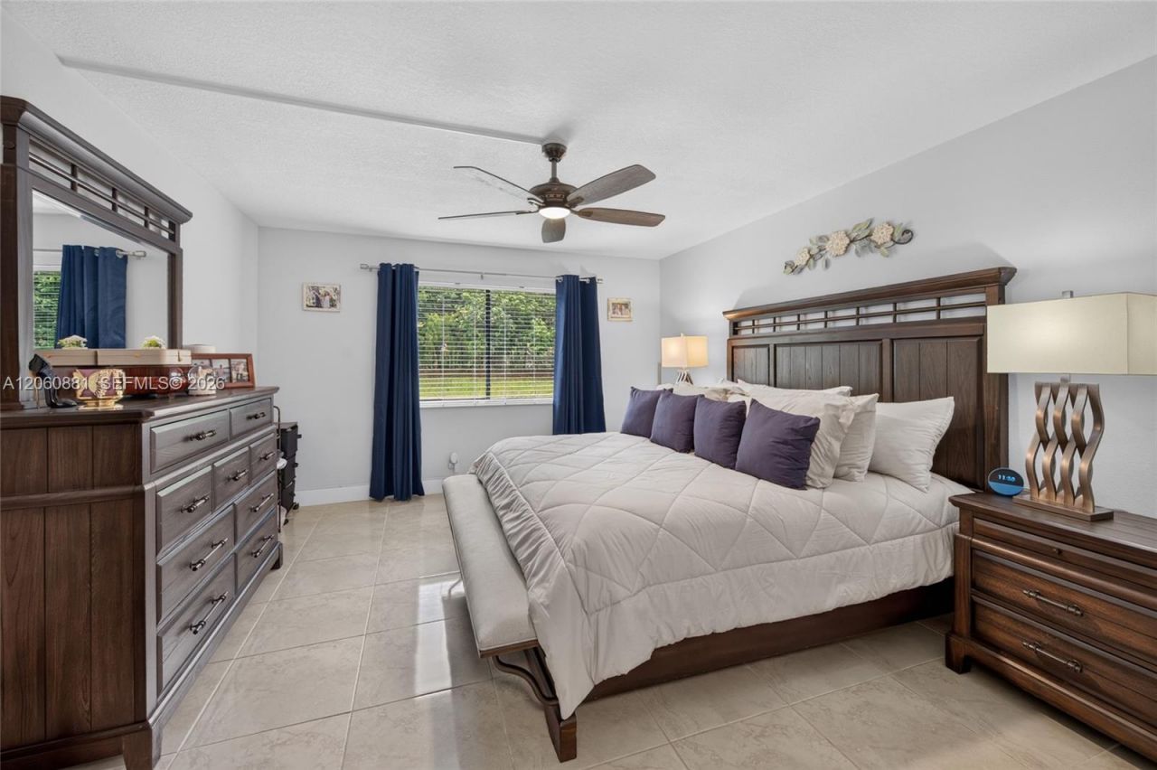 205 Lakeview Dr , Unit 103, Weston, FL 33326 Photo