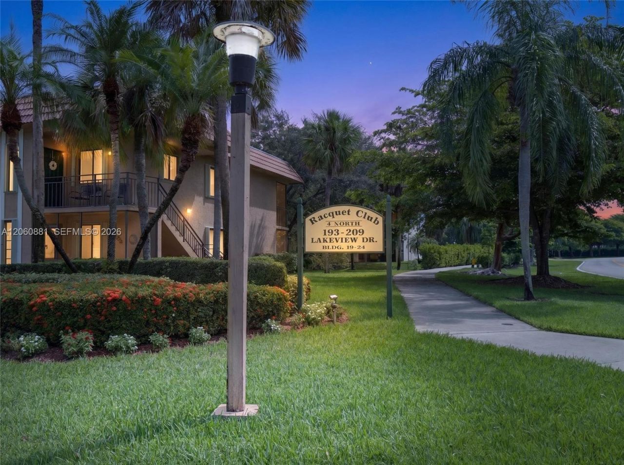 205 Lakeview Dr , Unit 103, Weston, FL 33326 Photo