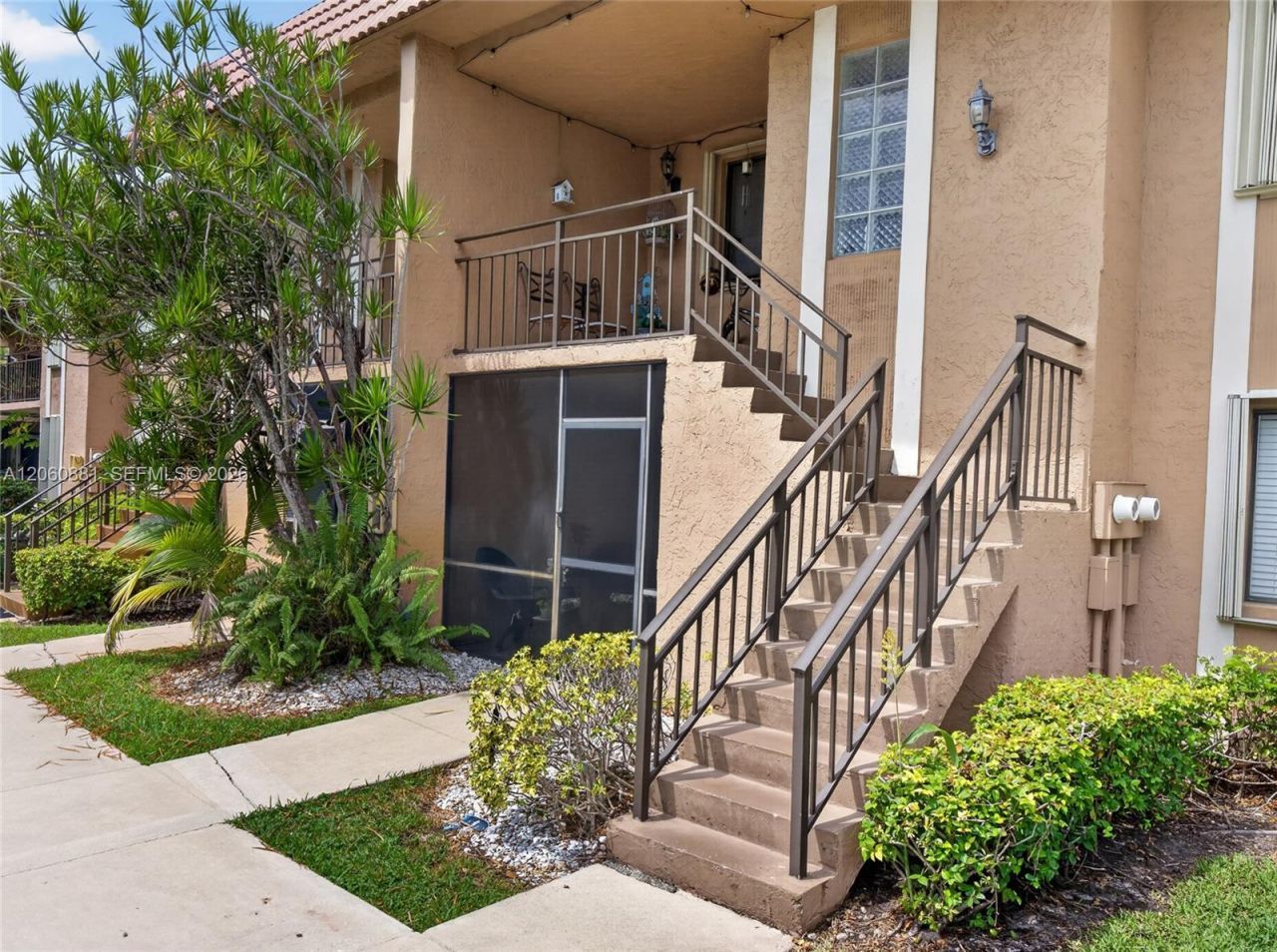 205 Lakeview Dr , Unit 103, Weston, FL 33326 Photo