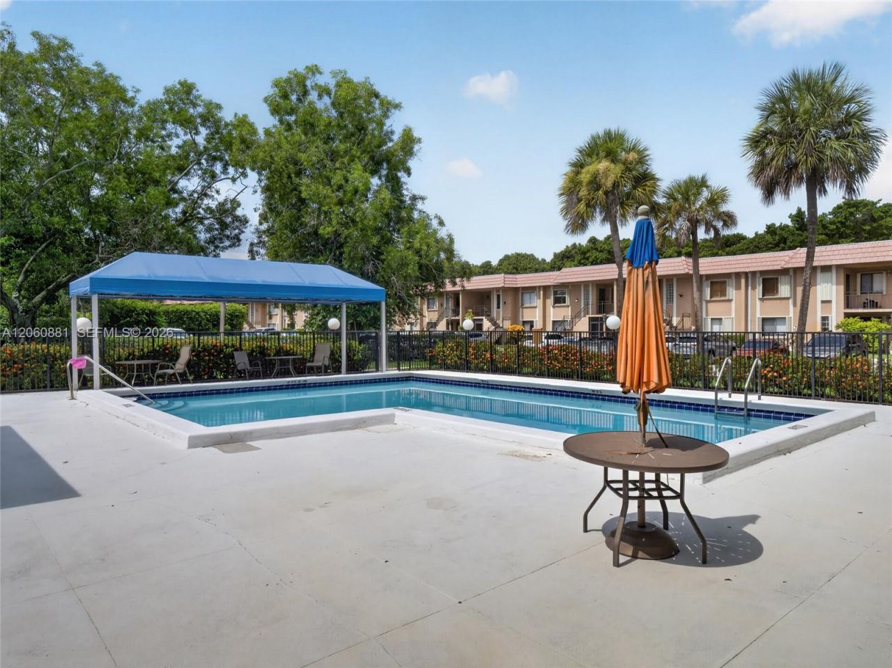 205 Lakeview Dr , Unit 103, Weston, FL 33326 Photo