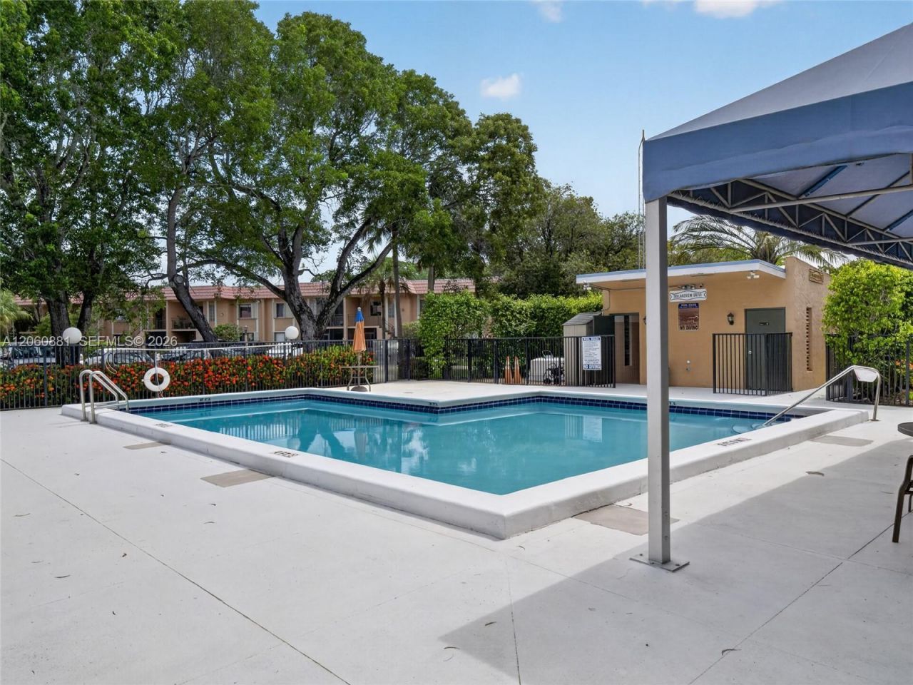 205 Lakeview Dr , Unit 103, Weston, FL 33326 Photo