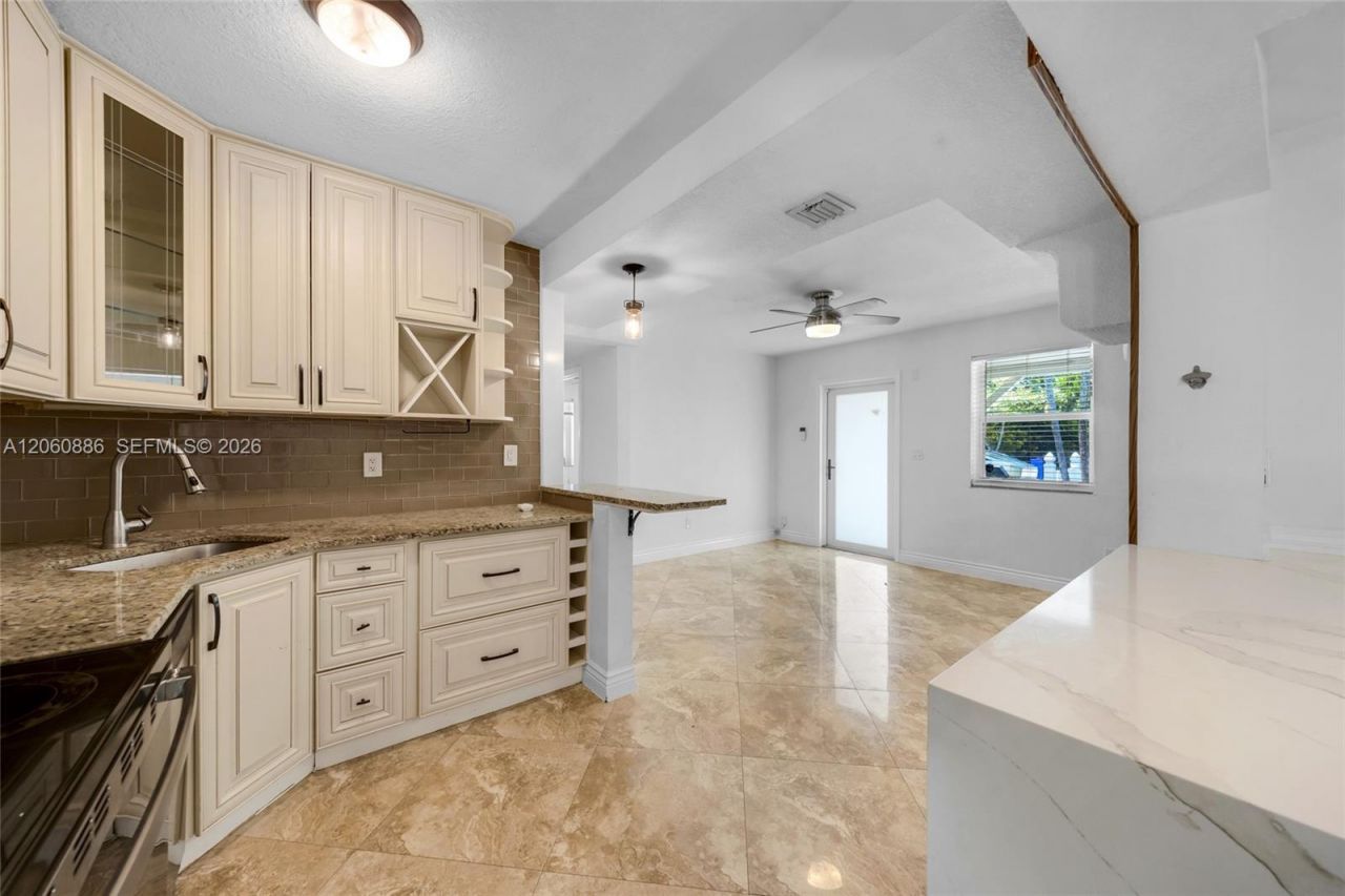 1837 NE 48th Ct , Pompano Beach, FL 33064 Photo