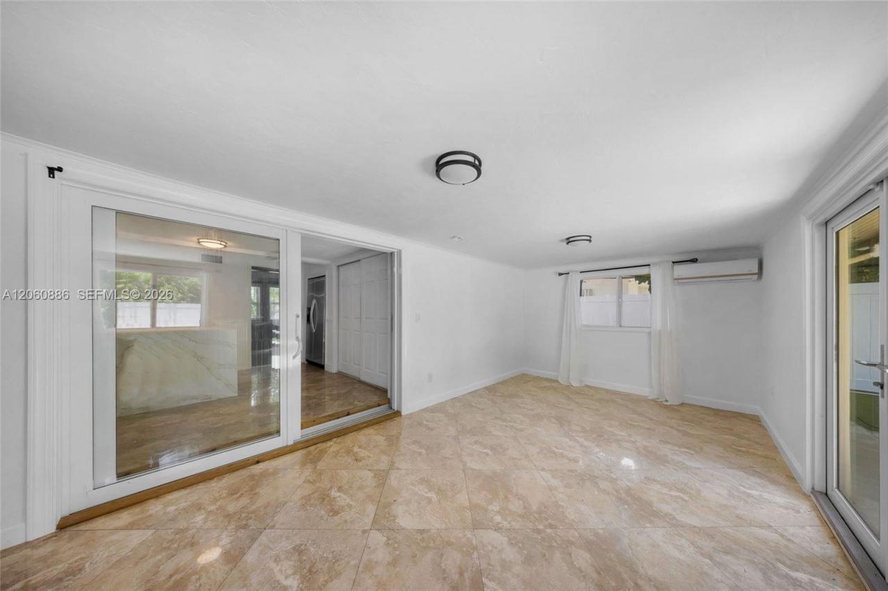 1837 NE 48th Ct , Pompano Beach, FL 33064 Photo