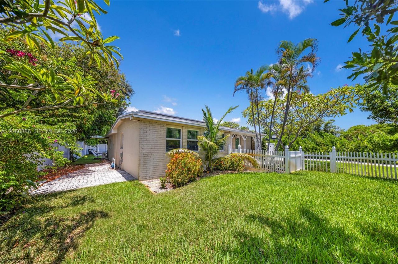 1837 NE 48th Ct , Pompano Beach, FL 33064 Photo