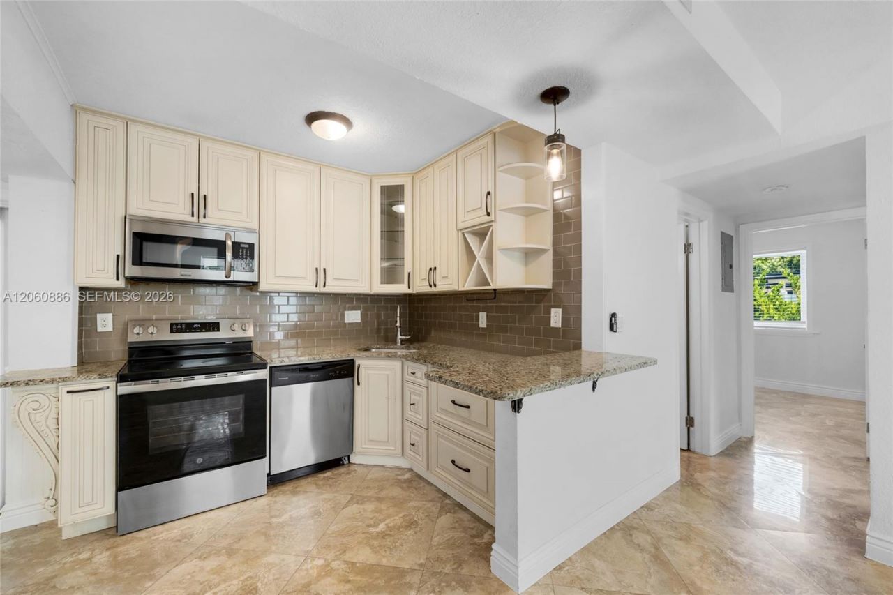 1837 NE 48th Ct , Pompano Beach, FL 33064 Photo