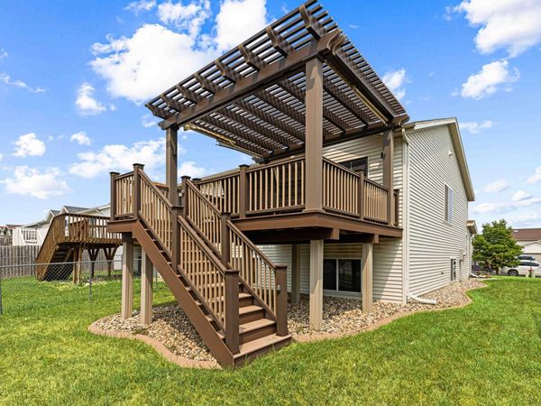 4324 39 1/2 Avenue S, Fargo, ND 58104