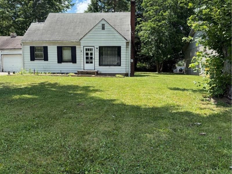 132 N Canfield Niles Road, Youngstown, OH 44515 Photo 2