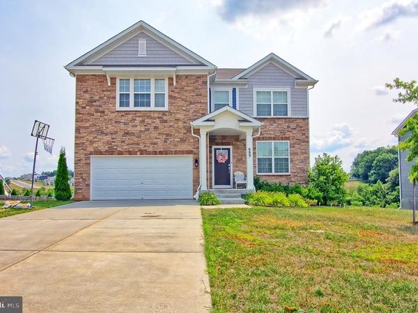 689 N CHANDLER DRIVE, WESTMINSTER, MD 21157