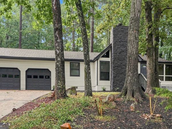4380 Cary Drive SW, Snellville, GA 30039