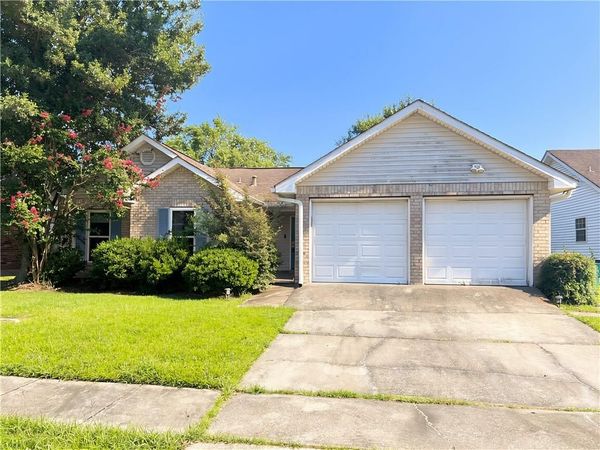 2129 BRIGHTON Place, Harvey, LA 70058