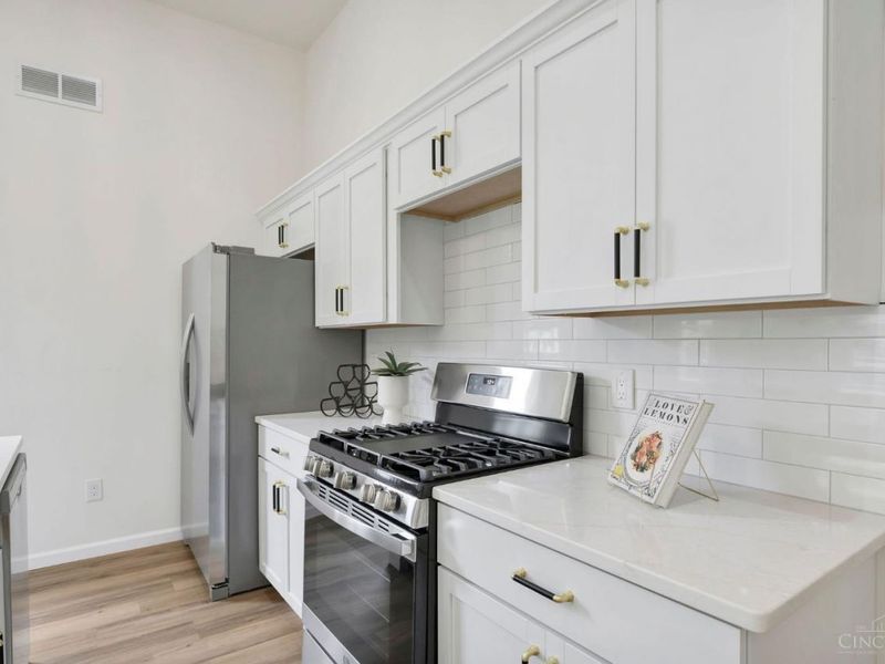 4704 Ward Street, Cincinnati, OH 45227 Photo 9