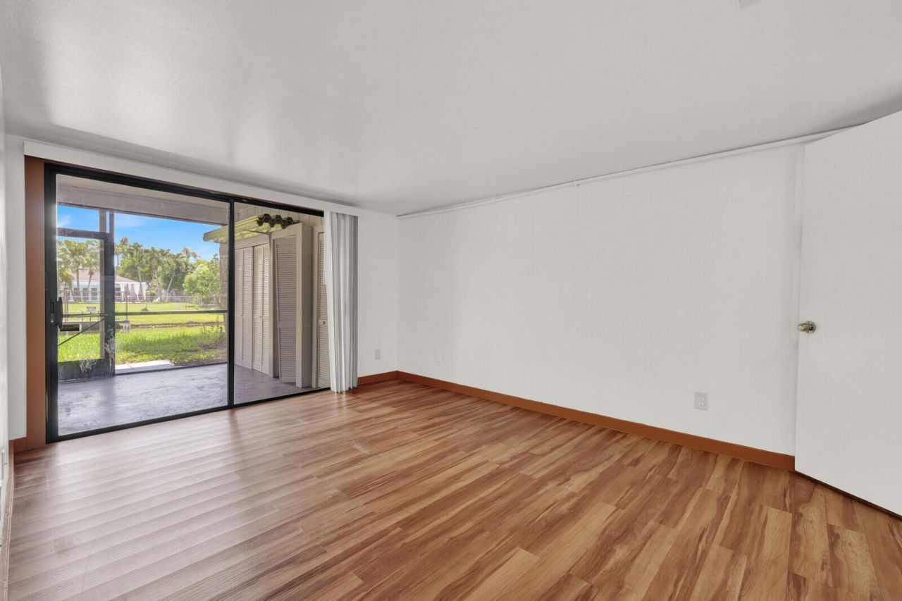 100 Sparrow Drive, Unit 13, Royal Palm Beach, FL 33411 Photo