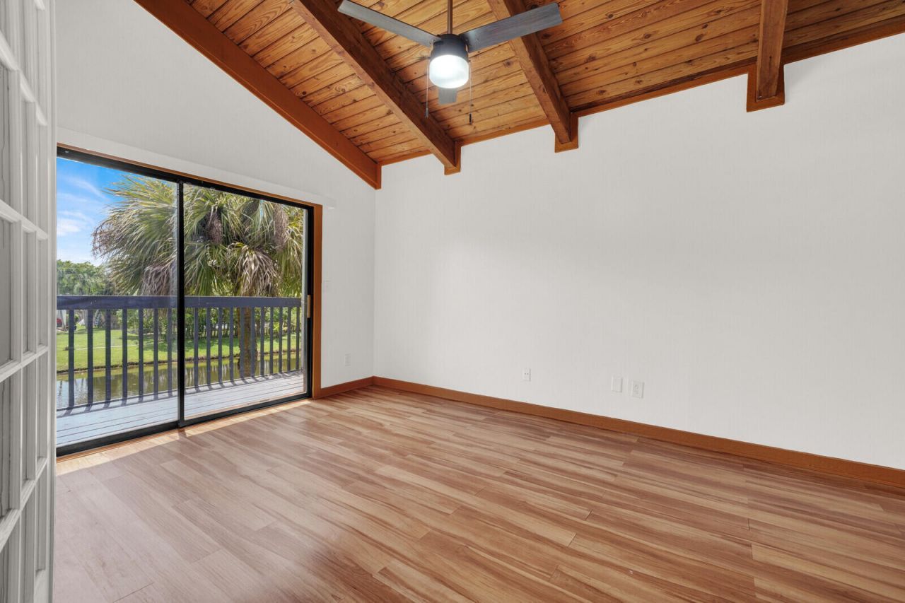 100 Sparrow Drive, Unit 13, Royal Palm Beach, FL 33411 Photo