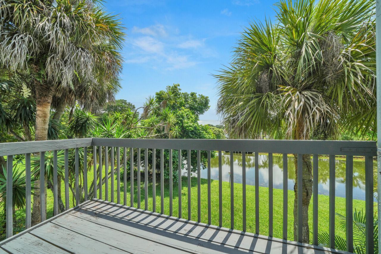 100 Sparrow Drive, Unit 13, Royal Palm Beach, FL 33411 Photo