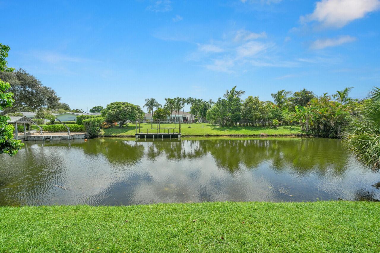 100 Sparrow Drive, Unit 13, Royal Palm Beach, FL 33411 Photo