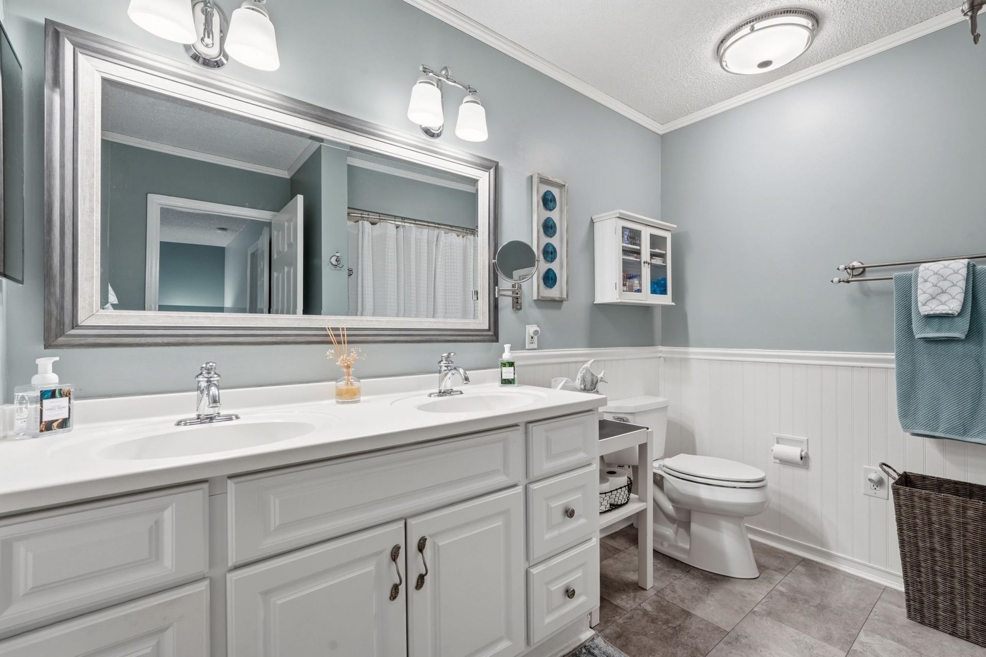 435 Ocean Creek Dr. Photo 18