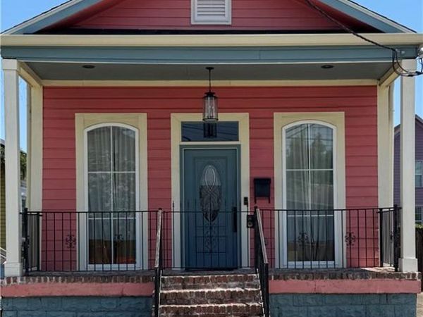1907 DUMAINE Street , New Orleans, LA 70116