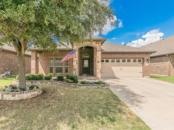 5115 Prestwick Drive , Arlington, TX 76001
