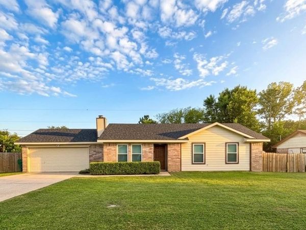 704 Plum Street, Joshua, TX 76058