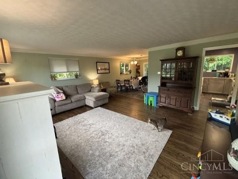 6121 Connie Lane, Green Township, OH 45233 Photo 4