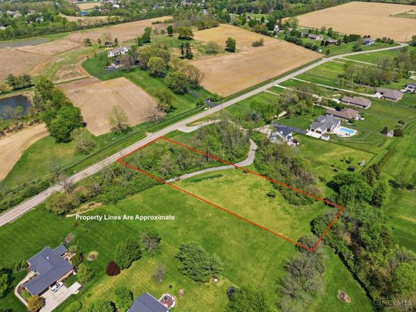 1229 E Pekin Road, Lebanon, OH 45036