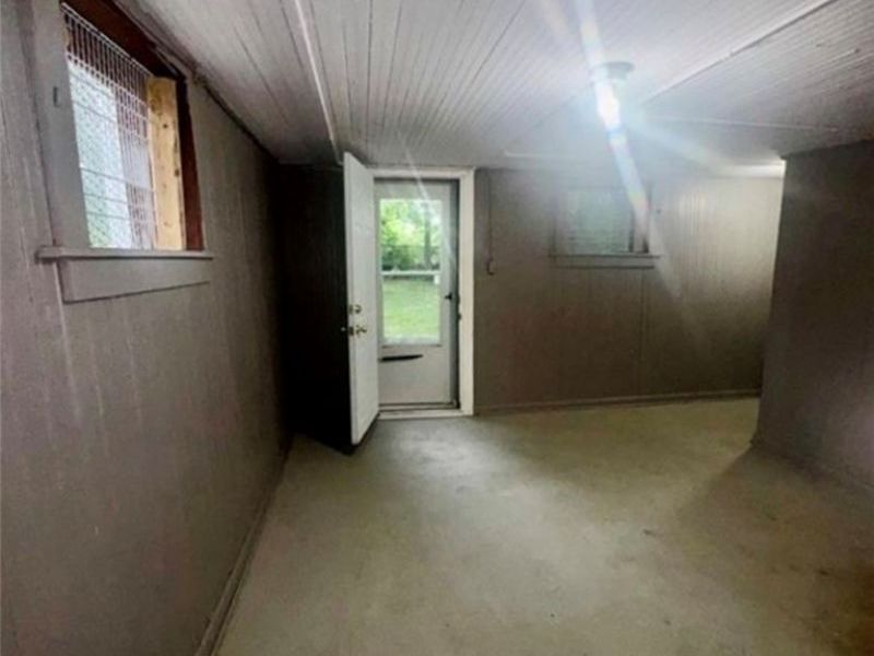 556 W Myrtle Avenue, Youngstown, OH 44511 Photo 14