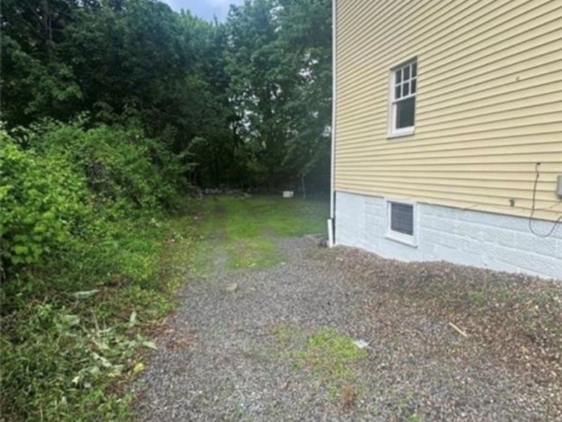 556 W Myrtle Avenue, Youngstown, OH 44511 Photo 18