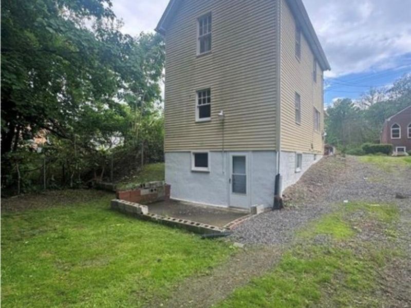 556 W Myrtle Avenue, Youngstown, OH 44511 Photo 19