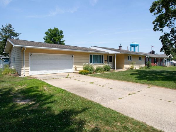 15 N Woodlawn Avenue N, Battle Creek, MI 49037