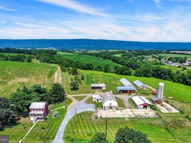 239 NEWBURG ROAD, NEWBURG, PA 17240