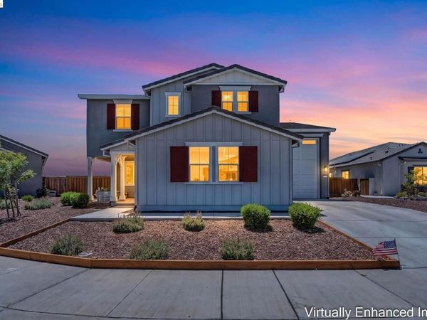 1553 Base Ct, Dixon, CA 95620