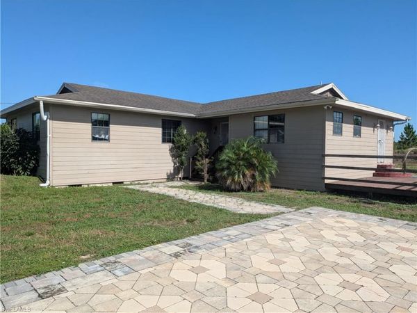 925 Foxdale AVE , LEHIGH ACRES, FL 33974