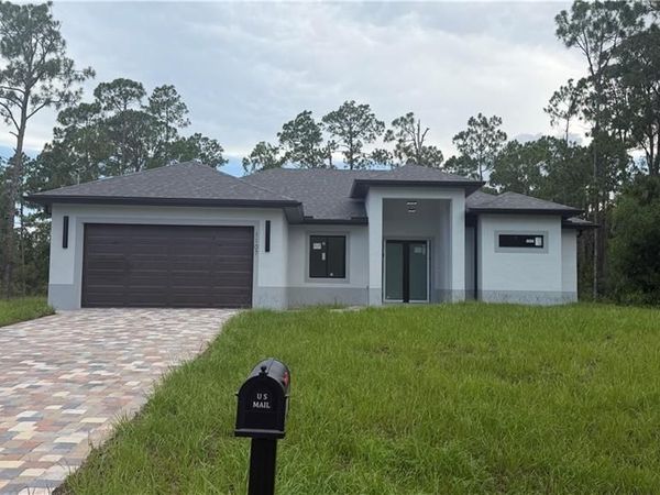 1107 Edison AVE, LEHIGH ACRES, FL 33972